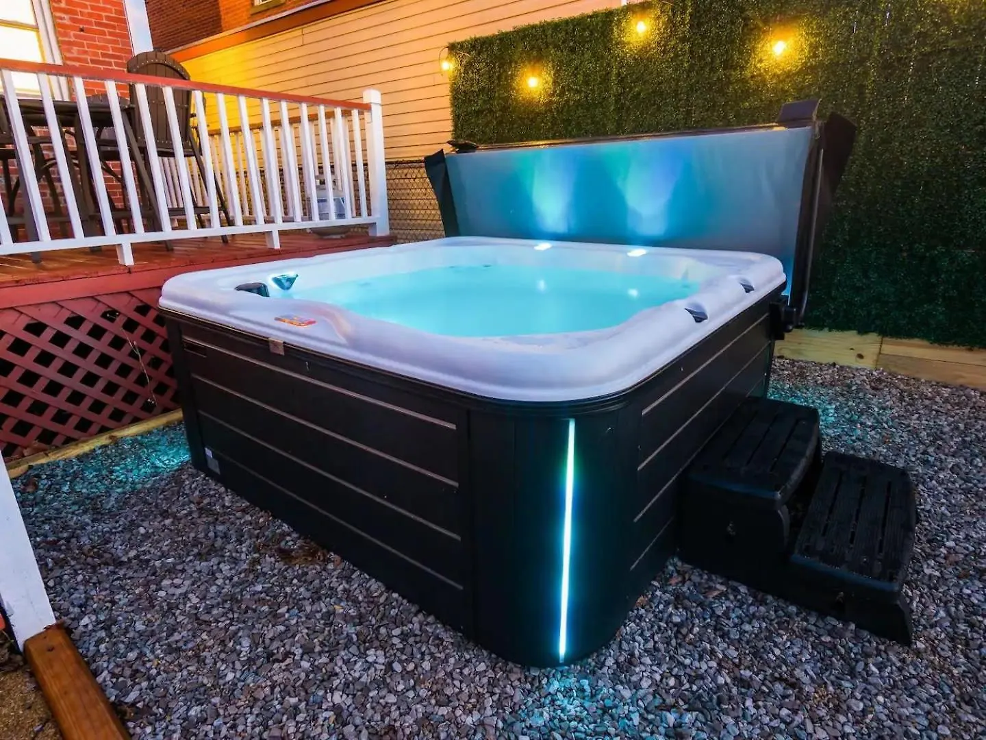 בית נופש הוילה קולומבוס Fun Upscale Oasis W Hot Tub Near Osu & Short North ארצות הברית